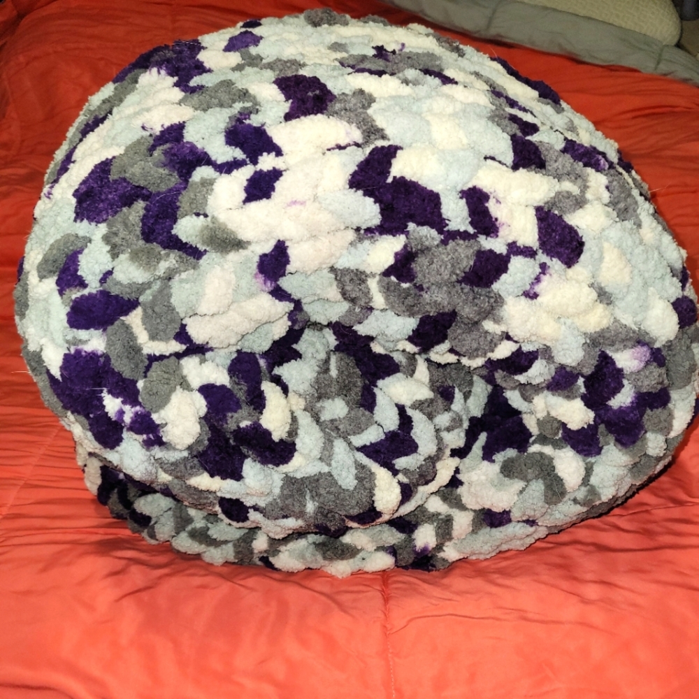 Chunky knit throw